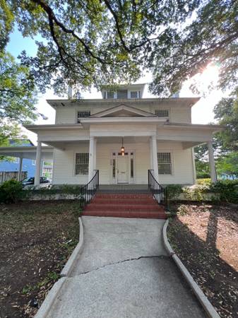 $500 / 200ft2 - Large Executive Office Suites / Salon Suites (Wilson)64215953602817120