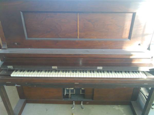 1925 Player Piano 1
