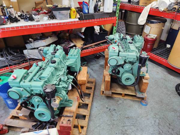 VOLVO PENTA AD 41B / TAMD 41B PAIR OF DIESEL MOTORS 1