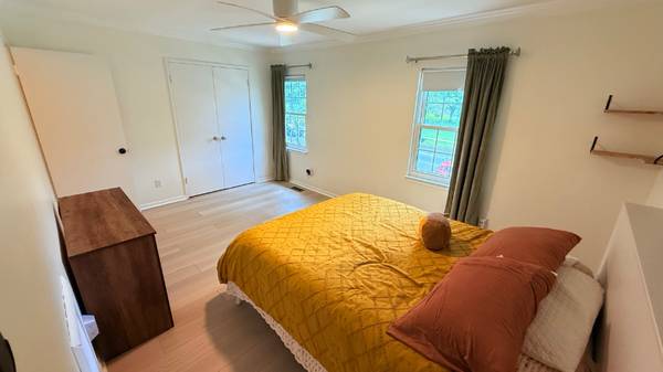 $2550.00 / 3br - 1190ft2 - 3 BEDROOM 1.5 BATH - Spacious & Safe Neighborhood for Rent –63822294202113124
