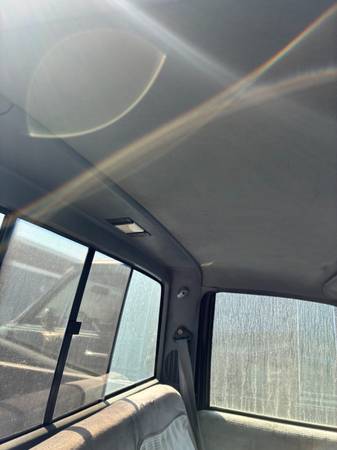 Camioneta deportiva Chevy Silverado de 1990 - $10,000 (Hawthorne)63441238843393123