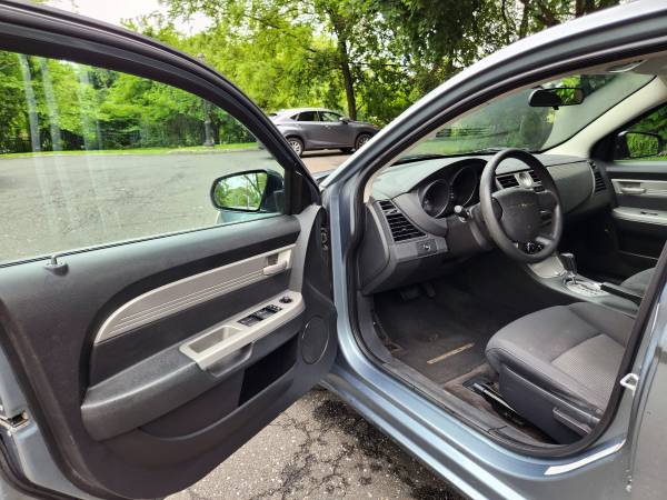 2010 Chrysler Sebring Touring ¡Presupuesto ajustado! - $5,527 (Harrison)63654721499521124