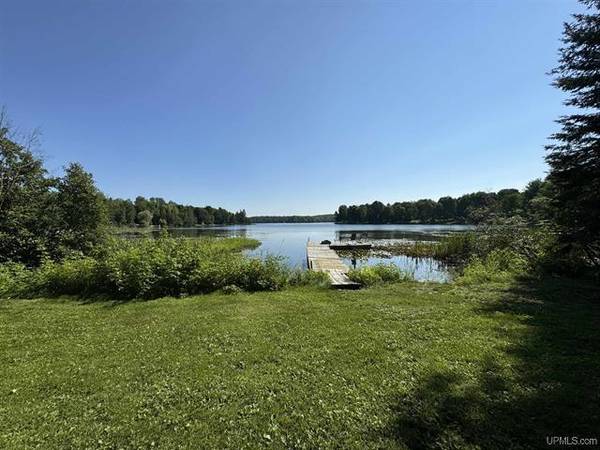 $234,500 2 BR, 1 BA On Camp Lake 120' of frontage MLS 50191060 (Iron River)64151608921857121