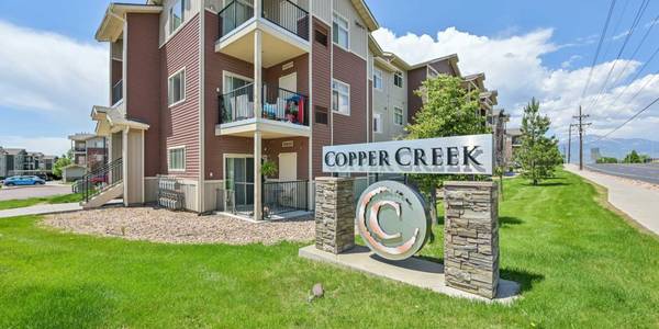 $1,417 / 2br - Playground Area, Ceiling Fans, 9-Foot Ceilings (4980 Copper Springs View, Colorado Springs, CO)63686653860865124