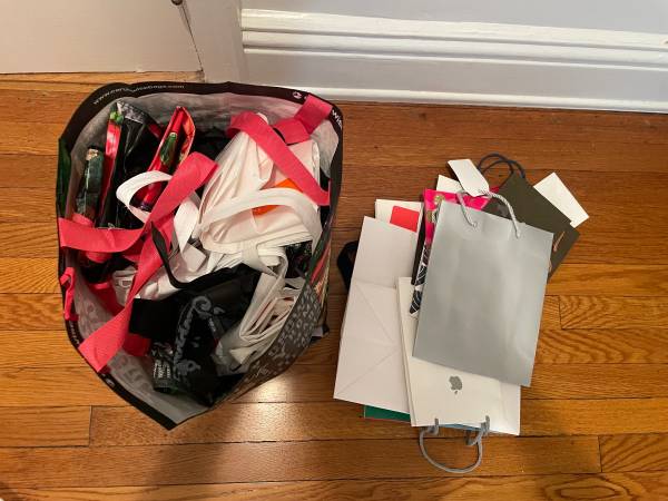 Many reusable bags 1