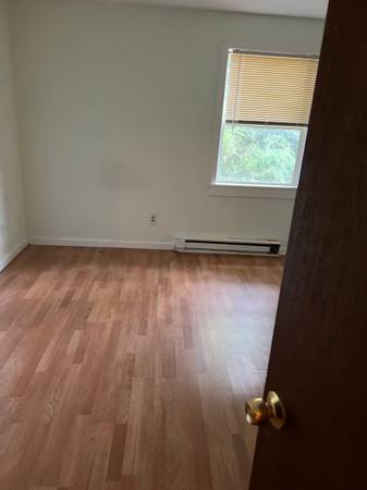 $1,450 / 2br - 2 Bed T/house 11/2 Baths Deck, Basement, Parking (Providence)64002829365507124