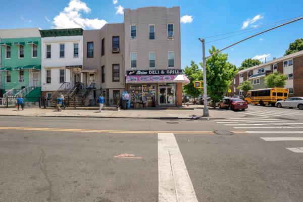 $1,825,000 / 6br - 3960ft2 - Corner Brick Turnkey 3-Family + Store in Prime Bushwick! (Bushwick)64033634109697120