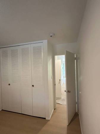 $1,700 / 2br - 2 bedroom 1 bath apartment (University area)63657027126531122