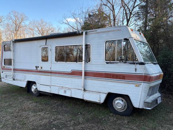 1981 Itasca Sun-Cruiser 1