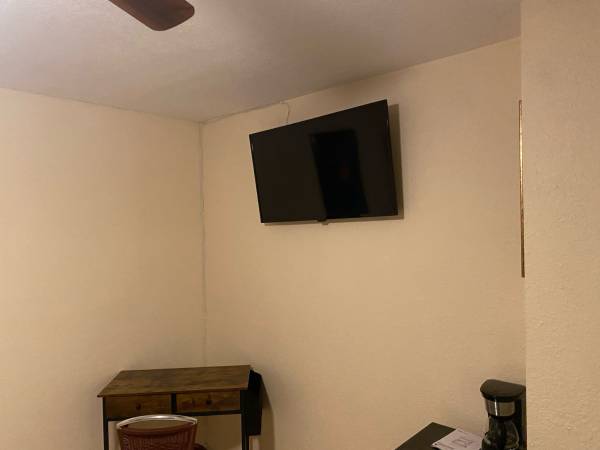 $975 / 1br - Room for rent (Pembroke Pines)63825469641985121