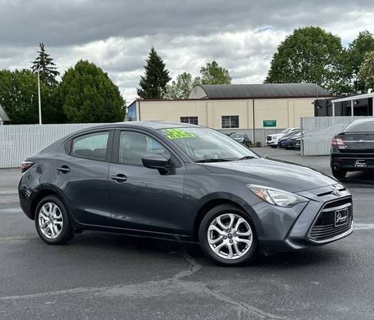 Sedán Toyota Yaris iA 2018 Automático - $14,777 (Dinsmore Auto Group Used Cars)63623267852675121