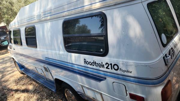 Furgoneta camper Chevrolet 1995 con título limpio y verificación de emisiones pasada, funciona excelente, ¡barata! - $1.950 (Sacramento)63619287031043124