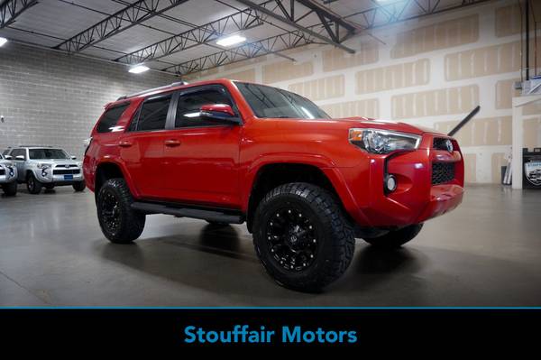2016 *Toyota* *4Runner *4WD 4dr V6 Trail Premium* Barce 1