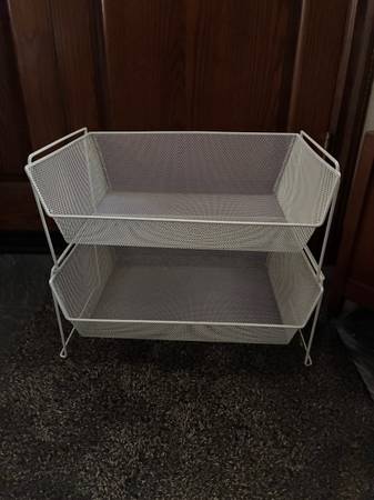 wire stacking white baskets (2) 1