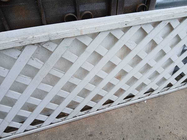 wood lattice lot 1