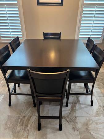 Dining Table -New Condition 1