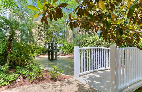 $1,460 / 2br - 1100ft2 - Cozy 2BD w/ Vaulted Ceilings, Sunroom, & W/D! Stop by Today! (River Ridge)63792268815107123
