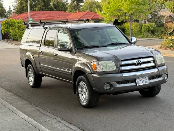 2006 Toyota Tundra Double Cab 4wd - Low mileage - $17,800 (santa clara)63654697056513122