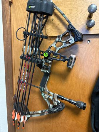 Compound Bow - archery 1