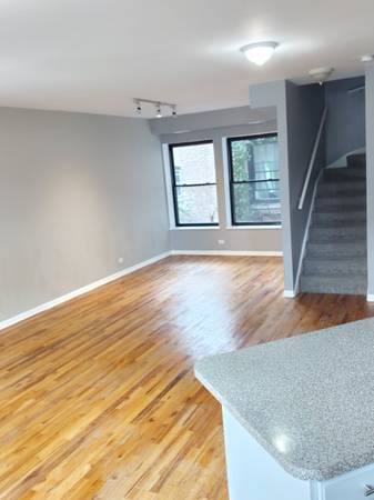 $2,175 / 3br - 1545ft2 - Spacious Duplex $2,175 a month 3 BR and 2.5Baths (Hyde Park)64041643310082124