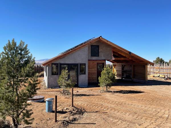$415,000 / 2br - Self-Sufficient Retreat – Solar, Well, Tiny-home, Barn + apt. , and Pasture on (Taos/ Questa)63659747110531120