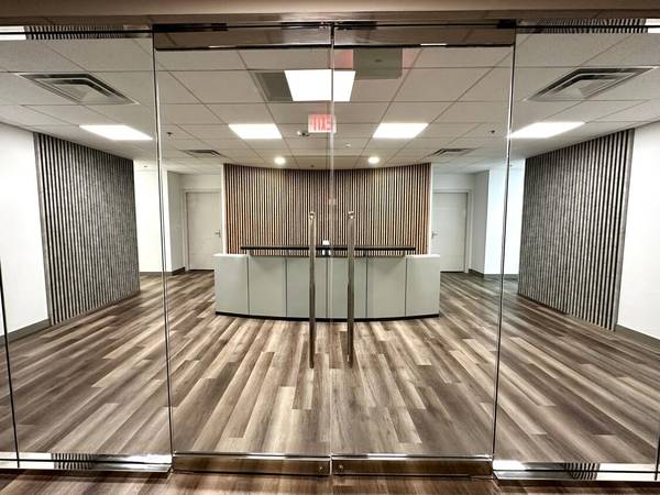 $2,150 / 1200ft2 - & UP NEW RENOV. SPACES BY O'HARE INTN'L AIRPORT & i294! 1200-15000SF (SCHILLER PARK, FRANKLIN PARK, ROSEMONT, NORRIDGE)63898600598659121