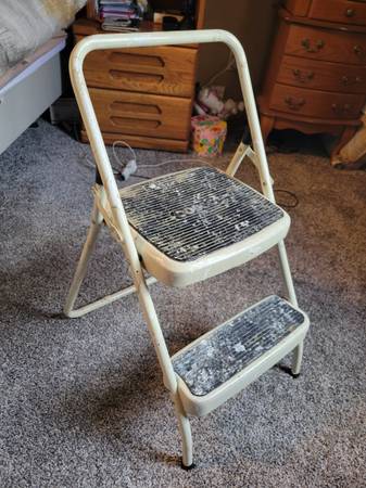 Cosco Step Stool 1