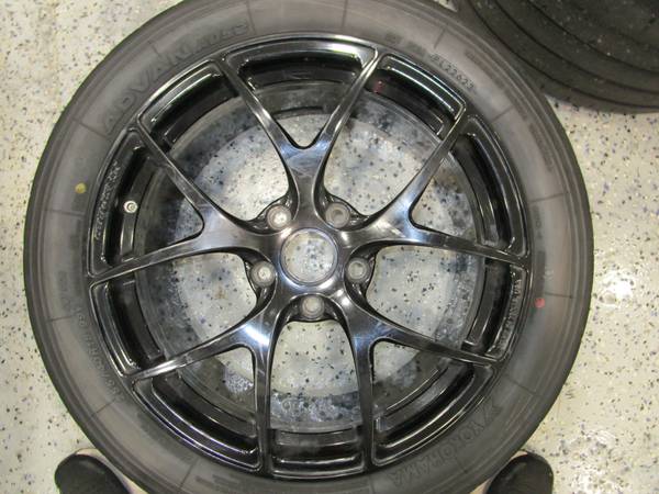 C8 Corvette wheels tires 1