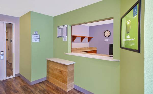 $920 / 1br - Apartment Style Living Without the Commitment! (Old Hwy 94, St. Charles, MO)63902942969731124