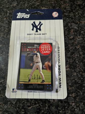 2007 Topps N.Y. Yankees Team 1