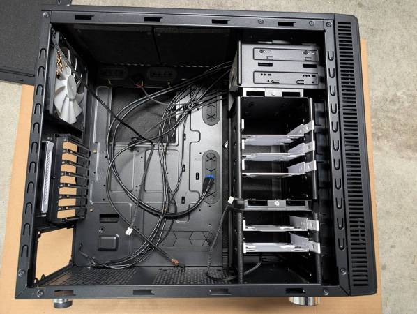 Antec full tower computer case 1