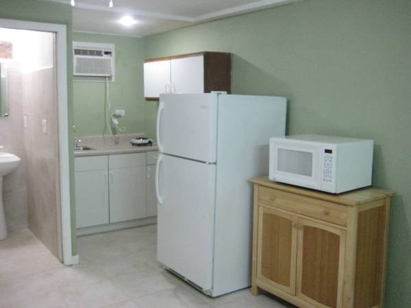 NICE EFFICIENCY/STUDIO FOR RENT/ EFFICIENCY EN RENTA 1