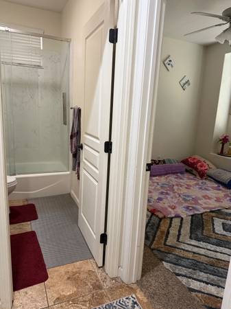 Single room with Private Bathroom 1