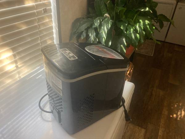 Frigigai ice maker 1