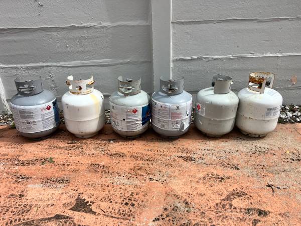 Empty propane tanks 1