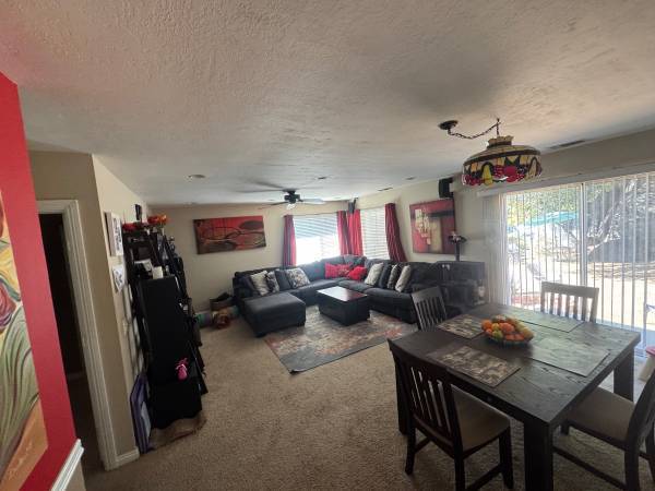 $500 Spacious furnished private room with full bathroom included (Ventura, CA)63800280315267123