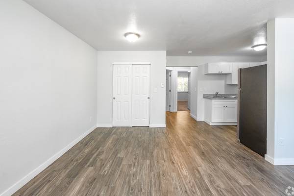 $1,799 / 2br - 724ft2 - Apartamentos actualizados/Oferta especial de mudanza ¡Oferta termina pronto! (28620 Pacific Hwy S, Federal Way, WA)63688567253633124