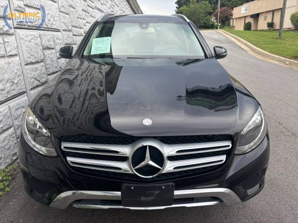 2017 Mercedes-Benz GLC - ¡Cómpralo aquí, paga aquí! Disponible - $17,250 (Atlanta)63620318736769121