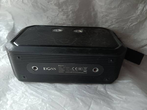 DOSS WATERPROOF WIRELESS SPEAKER 1