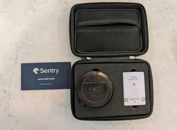 Sentry ADS-B Receiver 1