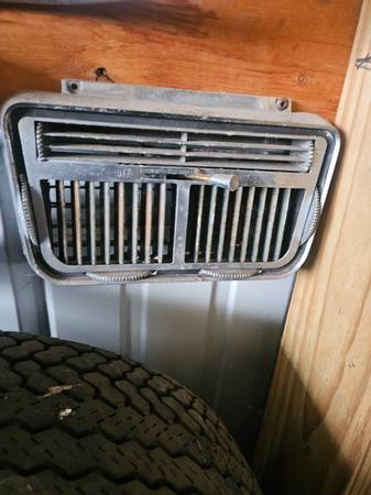1961-63 Ford Thunderbird Air Conditioning Louver Vent 1
