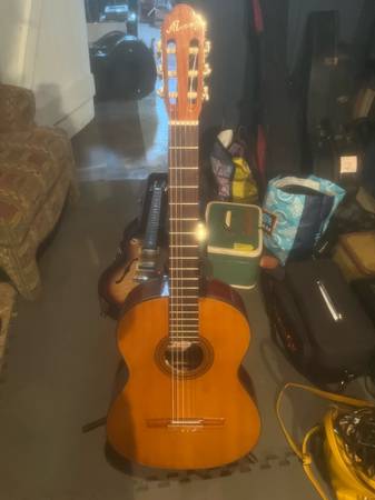 Alverez Classical with a pick up 1