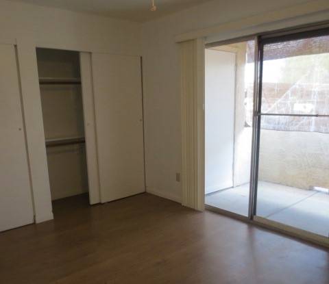 $1,400 / 1br - Beautiful 1 bed/1bath freshly painted, new air cond., heated pool, spa (Surprise, Glendale, Sun City, Peoria)64047708237955122