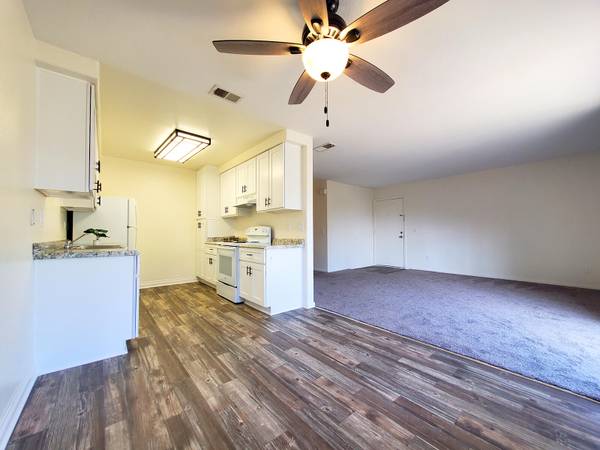 $2,675 / 3br - Palm Villas - 3x2 Cottage! Lavandería en el lugar! Aire acondicionado central! (El Cajon)63701744212099120