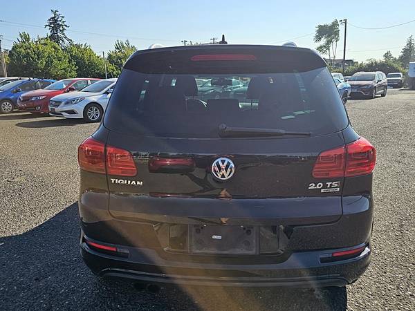 2015 Volkswagen Tiguan 4MOTION 4dr Auto R-Line - $9795.0063624676186753123