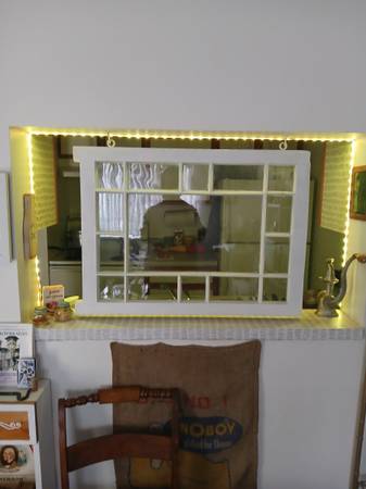 15 Pane Wavy Glass Window 1
