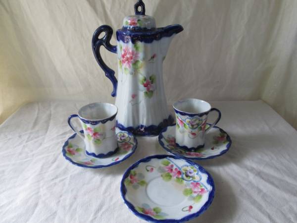 Vintage Teapot Set 1