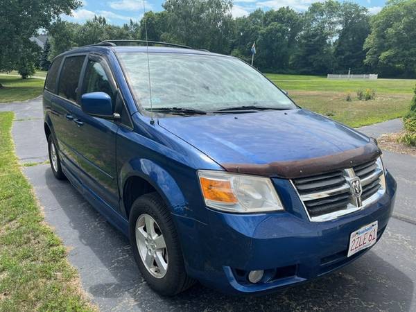 2010 Dodge Caravan SXT-low miles Braun Entervan2 Wheelchair conversion - $19,98963482337039875123