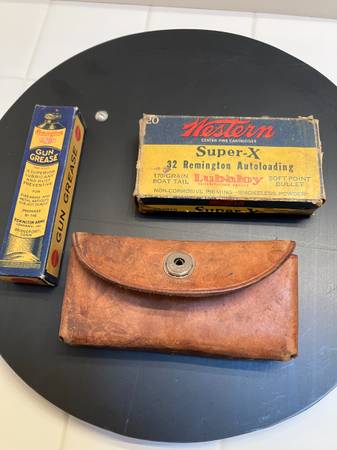 Jensen Ammo Pouch, Remington Gun Grease & Box 32 Remington, 1