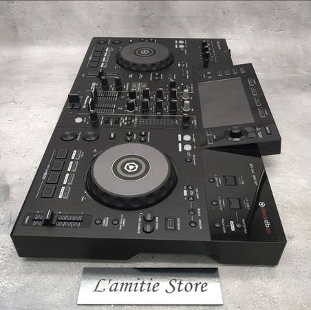 Pioneer DJ XDJ-RR Standalone DJ controller 1